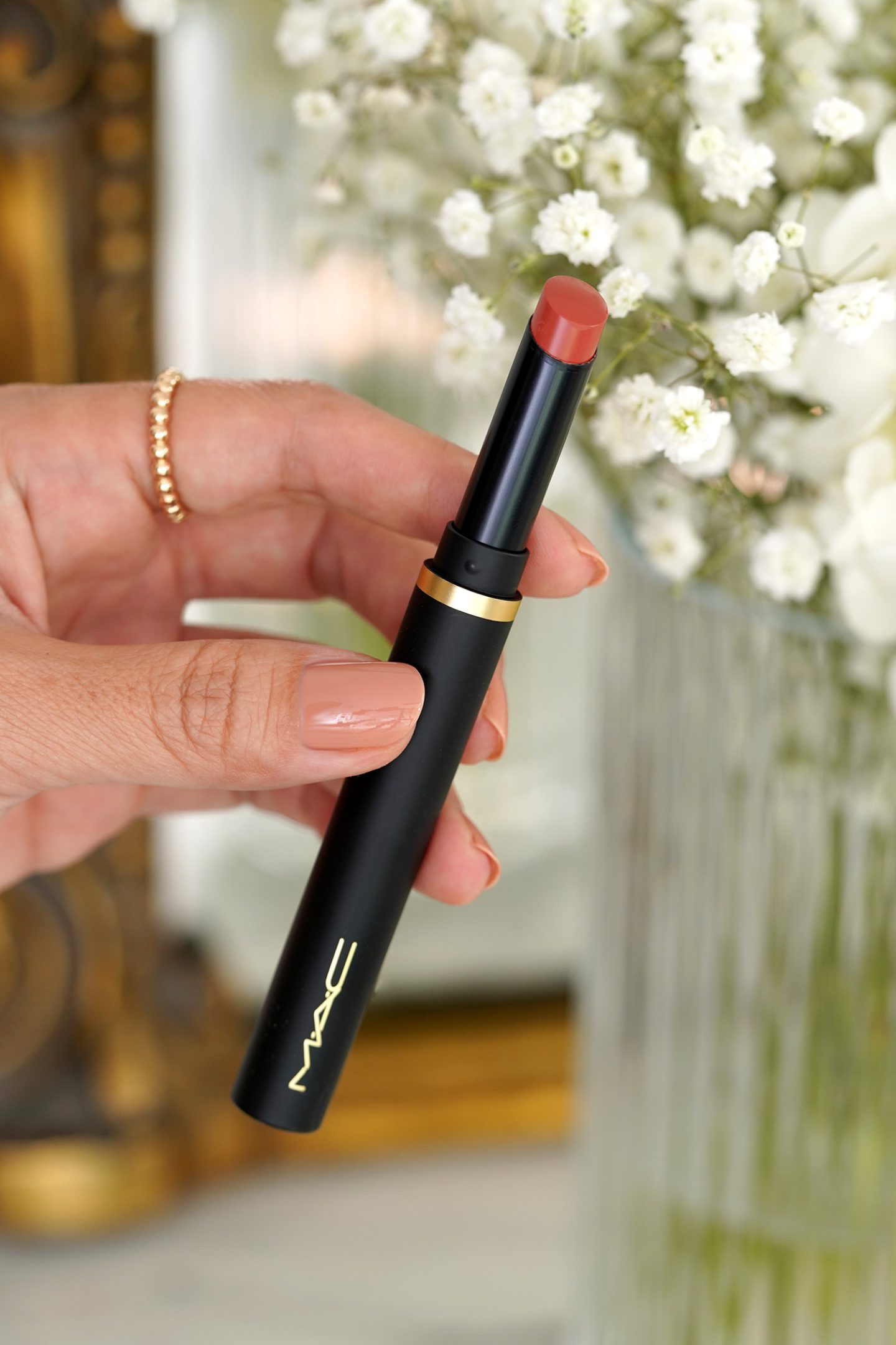 MAC Powder Kiss Velvet Blur Slim Lipstick Mull It Over